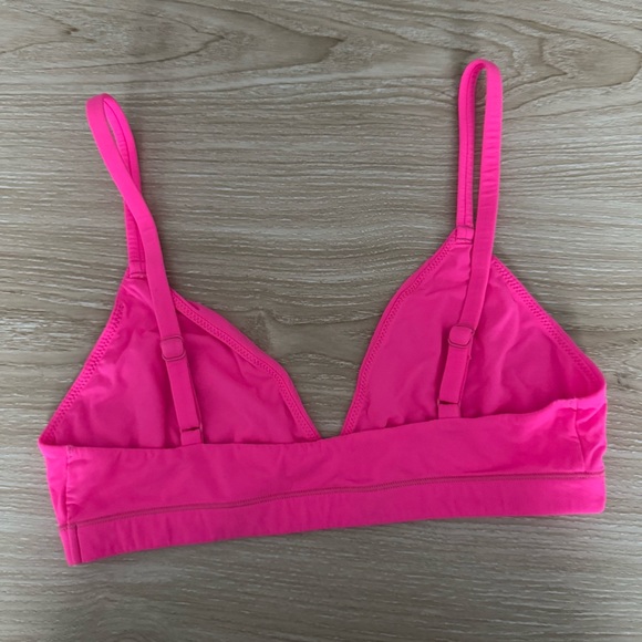 Skims Small Fits Eveybody Triangle Plunge Bralette Fuchsia Pink - Picture 2 of 3
